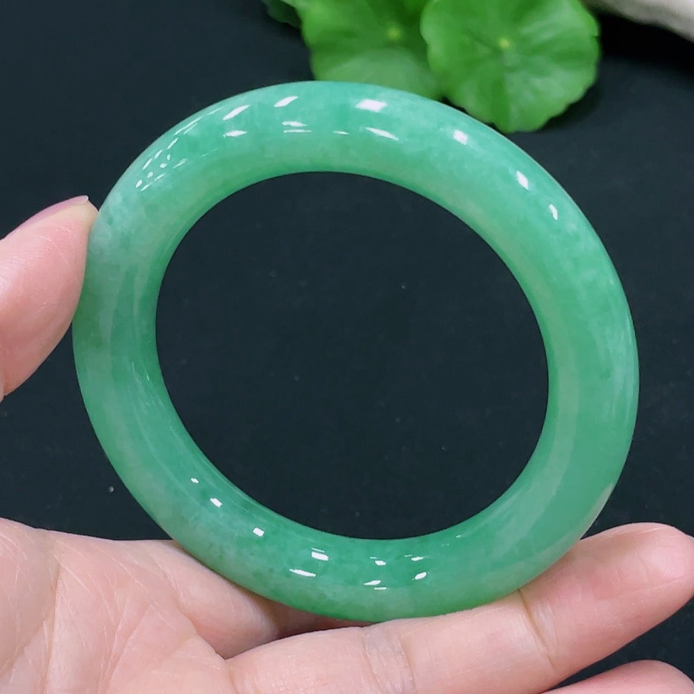 Jadeite Round Bangle Size 53.5 Total Weight 65.291g