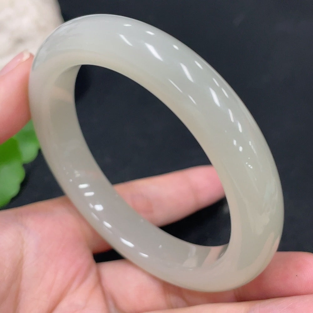 Hetian Jade Round Bracelet Size 59 Total Weight About 64.8g