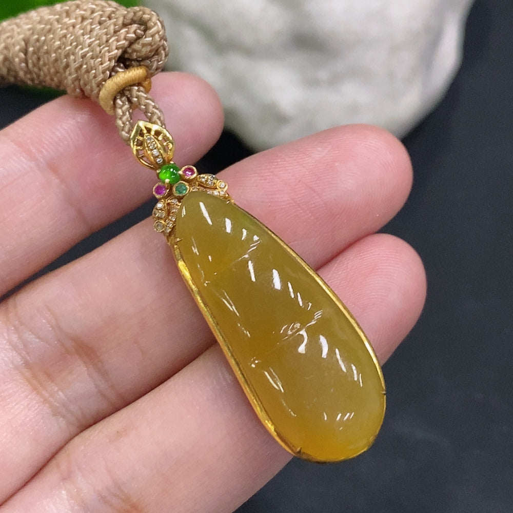 Jadeite Fudu Bead Inlaid Pendant 18K Gold Total Weight Including Rope Approx. 6.1g (Yellow Color Origin Undetermined) (Non-Diamond) (Rope Accessory Non-Gold)