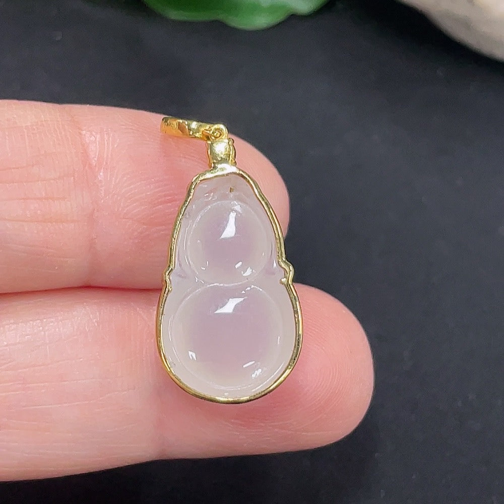 Jadeite Gourd Inlaid Pendant 18K Gold Total Weight Approx. 2.3g (With Diamond Accents)