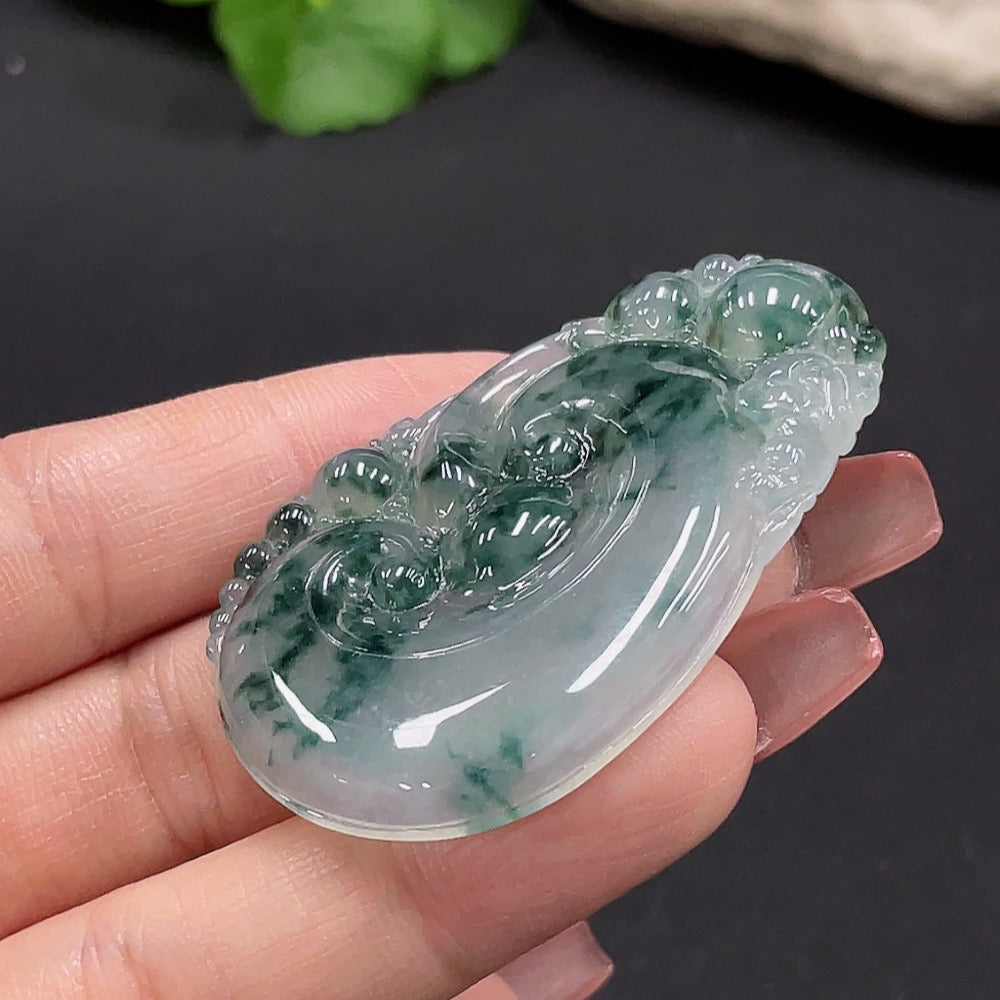 JadeiteRuyi Pendant Total weight approx. 17.25g