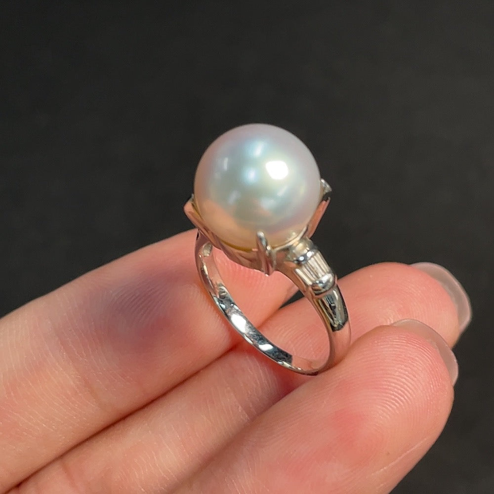 Gold ring with seawater pearl inlay, diamond accents, size 11, unmarked PT89% gold, weighs 6.02g, from HKHQ.