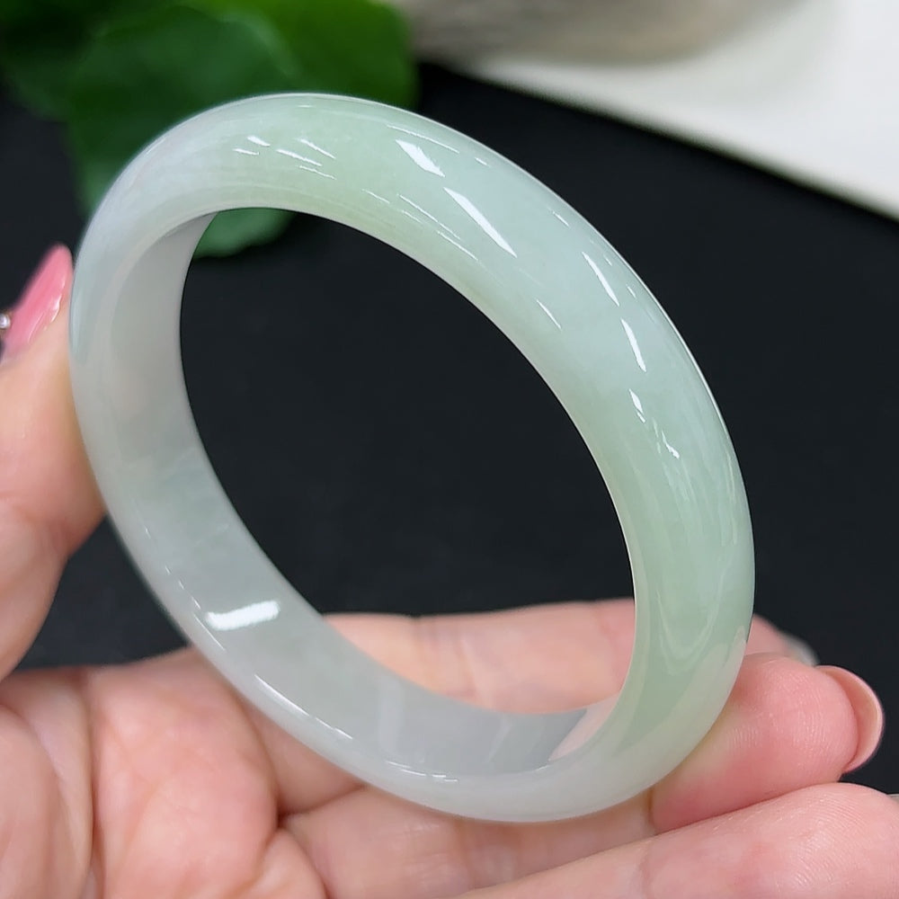 HKHQ jadeite round bangle in size 56, weighing 46.3g, featuring smooth, polished jadeite bracelet with a glossy finish.