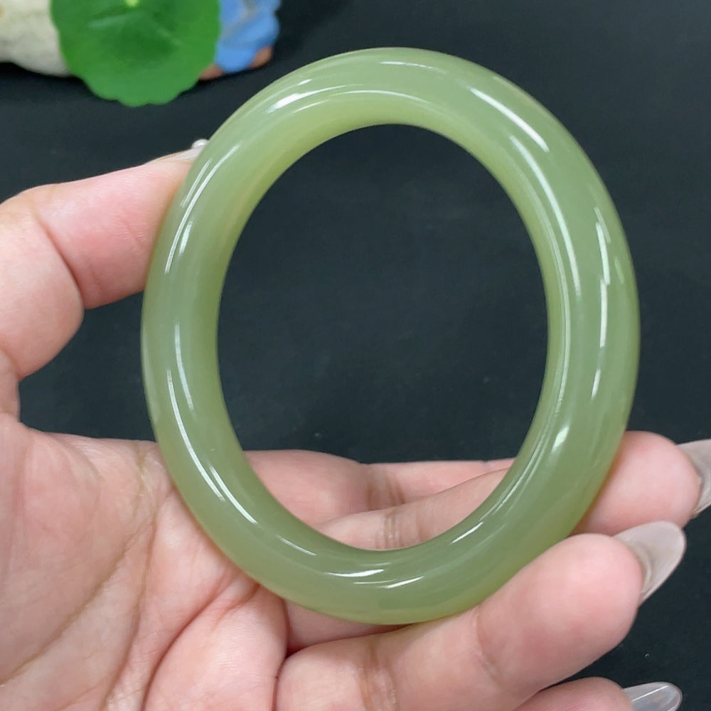 Hetian Jade Round Bracelet Size 59.9 Total Weight Approx. 62.8g
