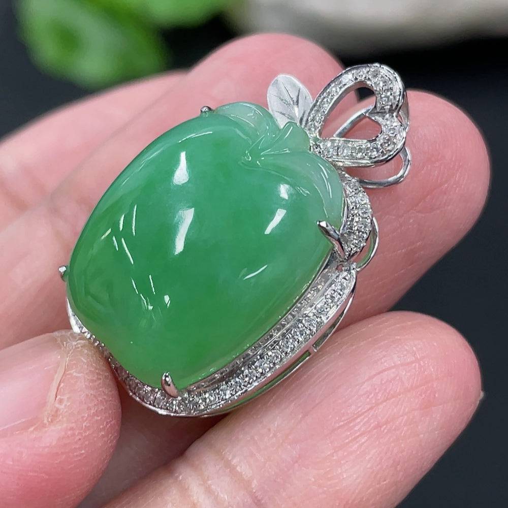 Huiliu Jadeite apple pendant set with diamond accents, featuring a polished jadeite apple and sparkling diamond details.