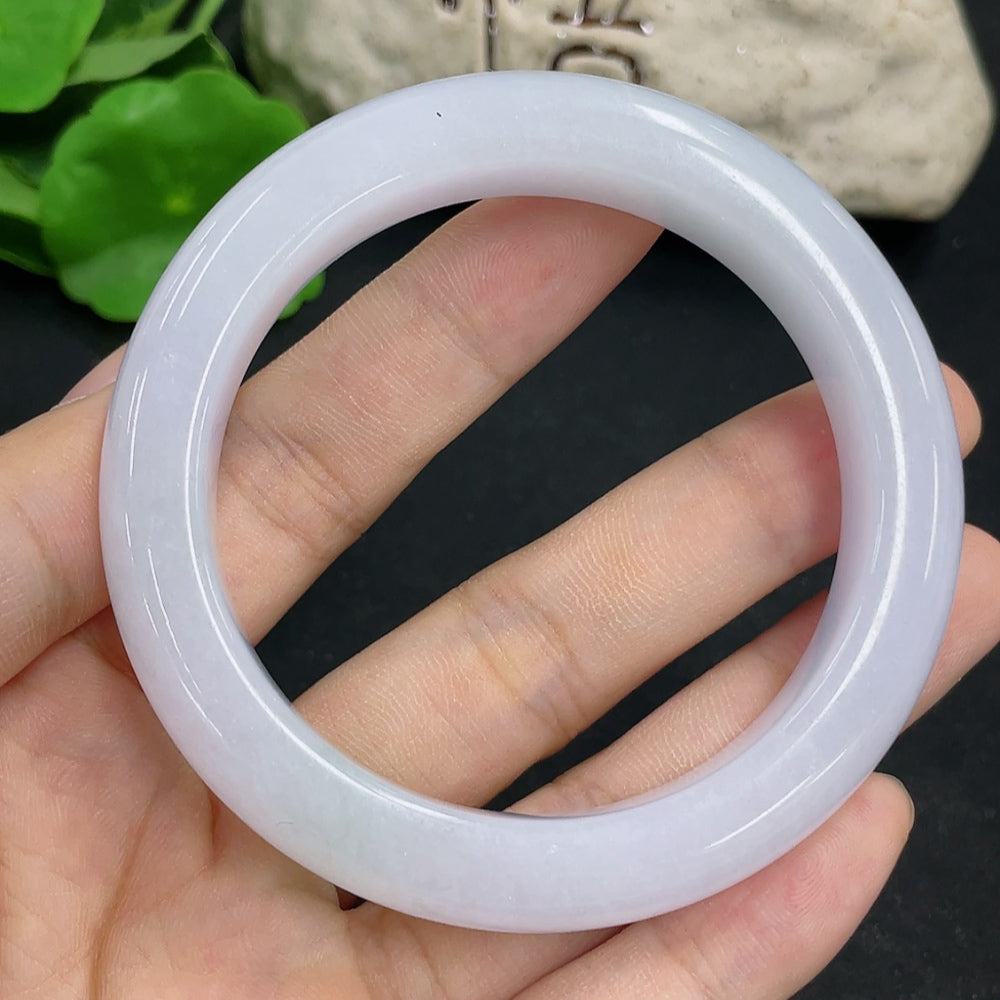 Jadeite Round Bangle