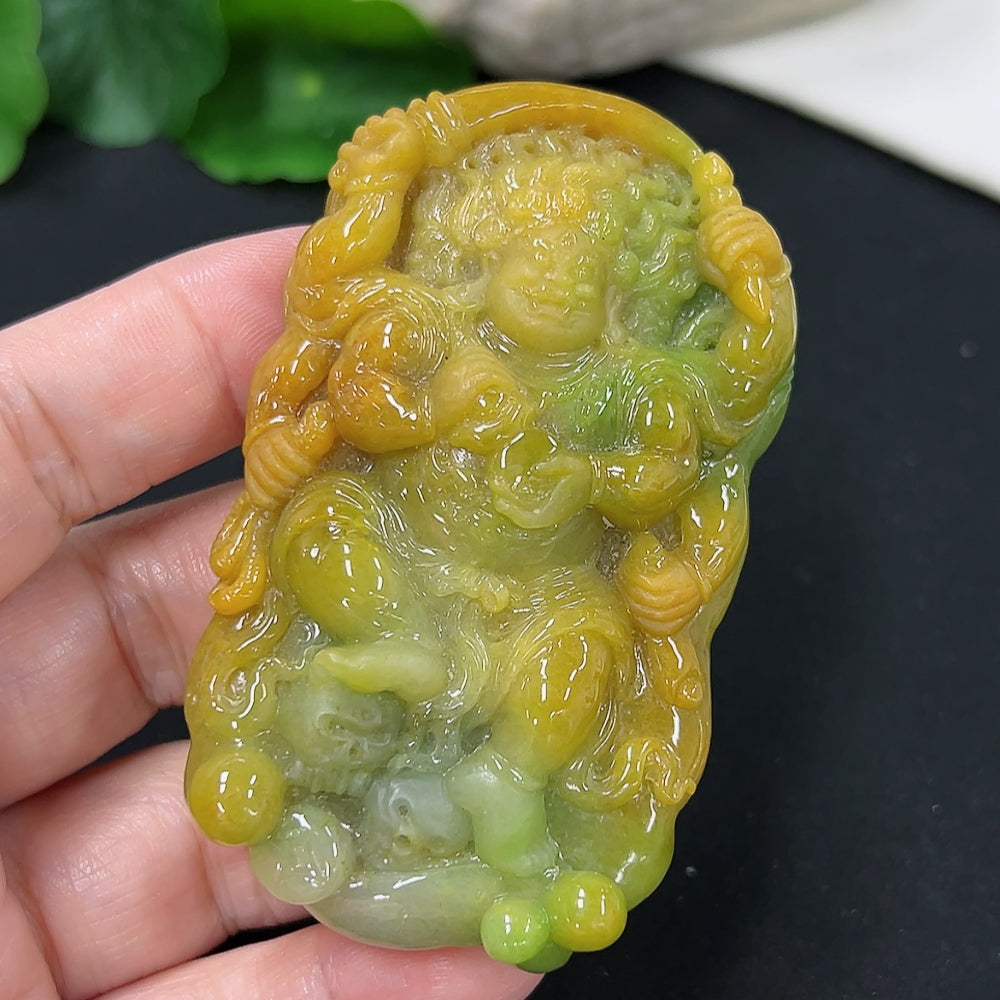 Jadeite pendant (color origin undetermined)