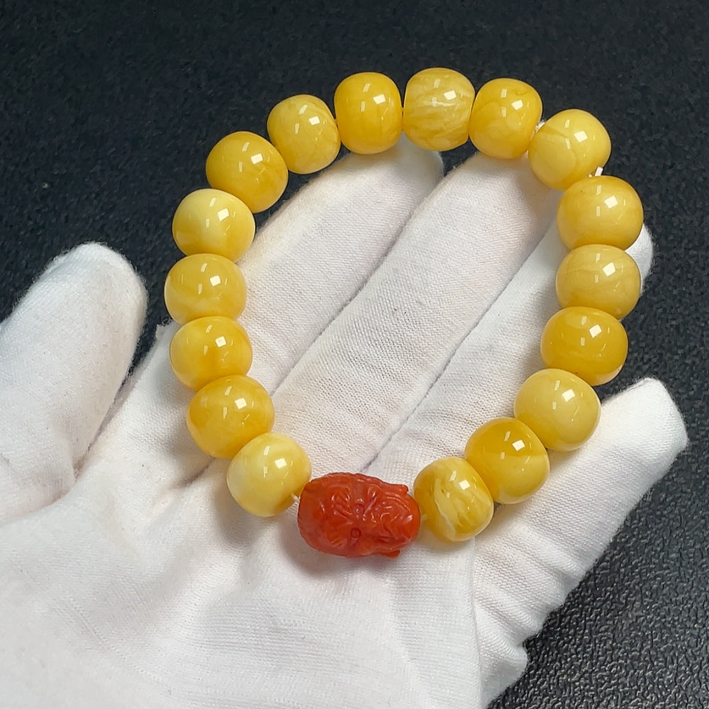 Amber Beeswax Bracelet, Total Weight Approx. 20.36g, Size 12.2mm, with Southern Red Agate