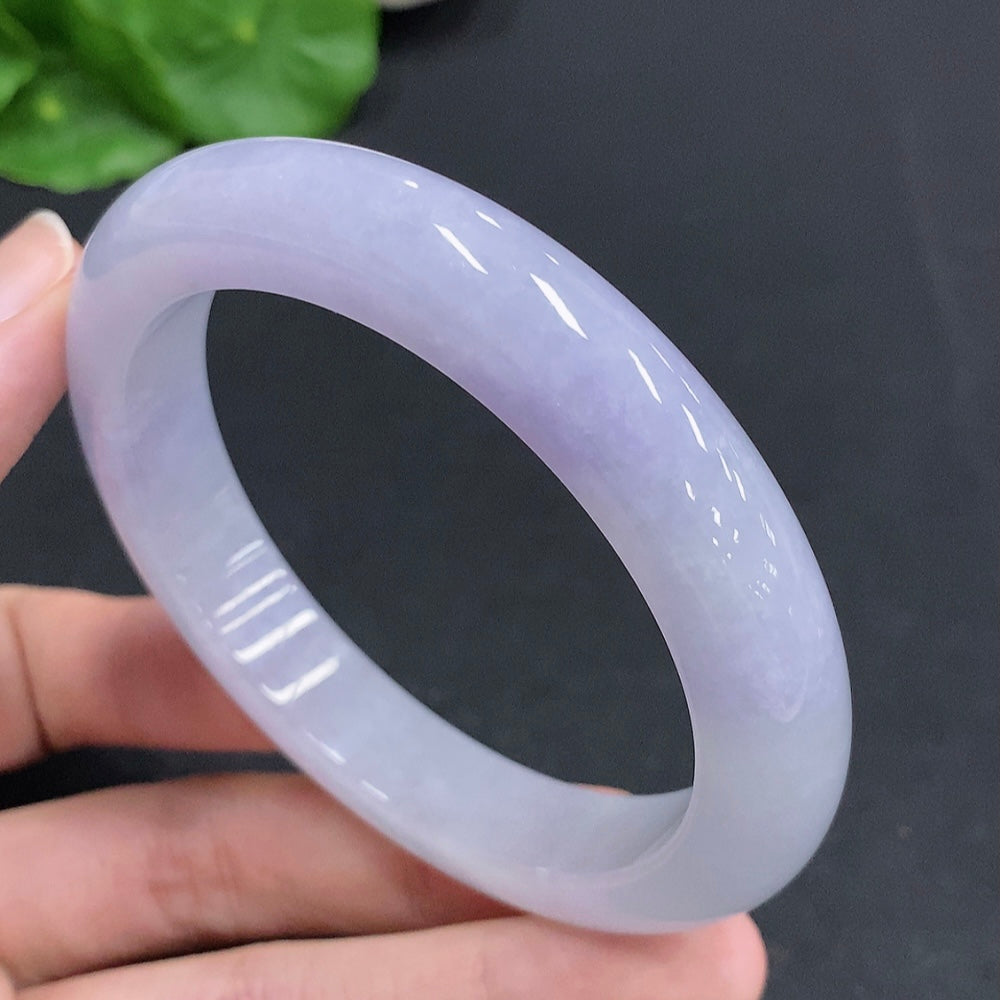 Jadeite round bracelet with 61.5g weight and size 58, featuring smooth jade beads, by HUILIU HQ.