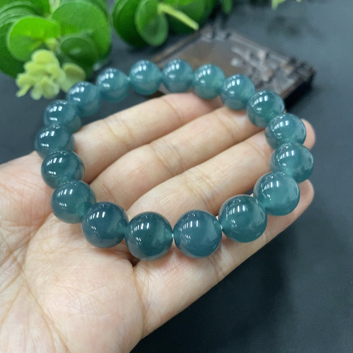 Jadeite Bead Necklace Size Approx. 11.5