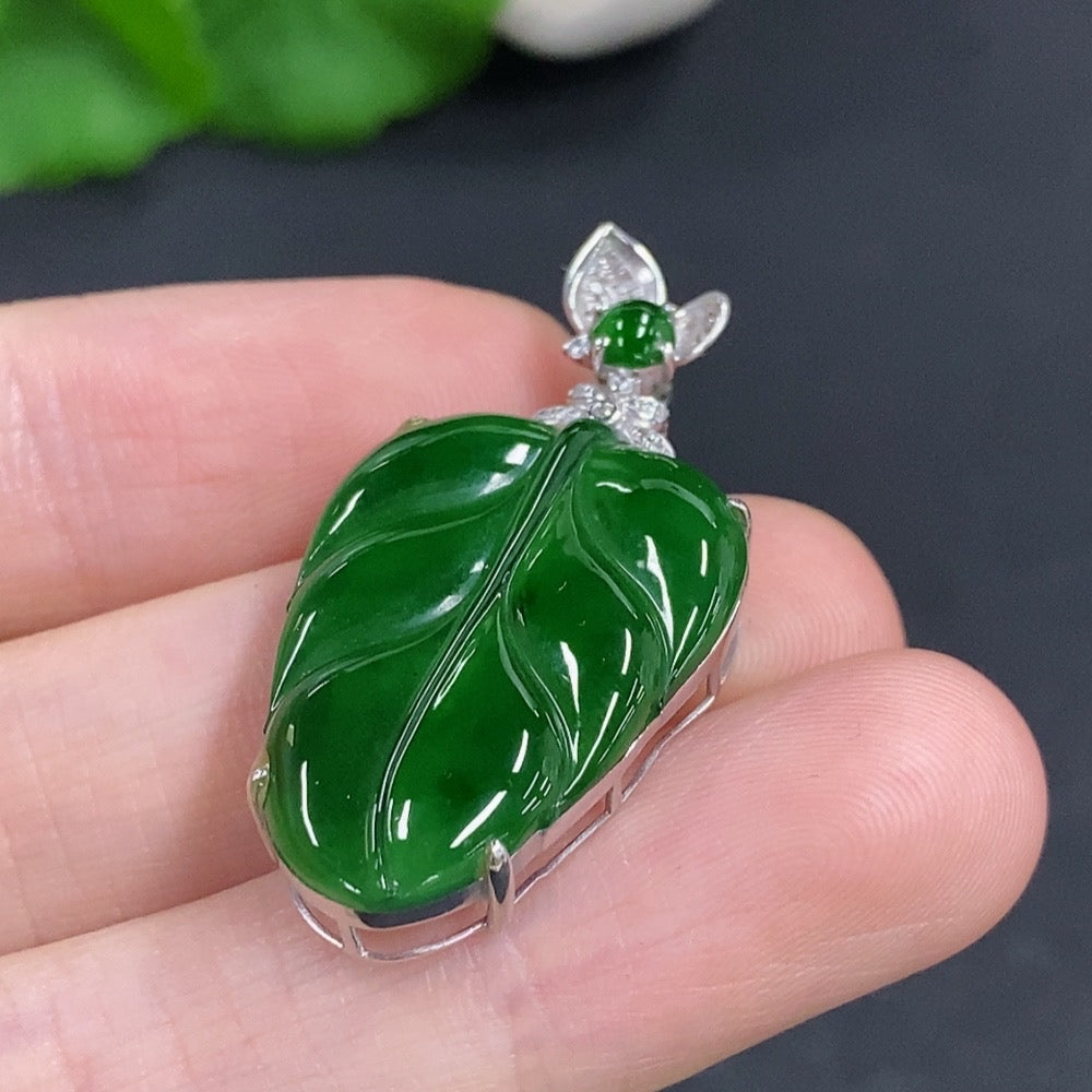 Jadeite Leaf Pendant 18K Gold with Diamond Accents