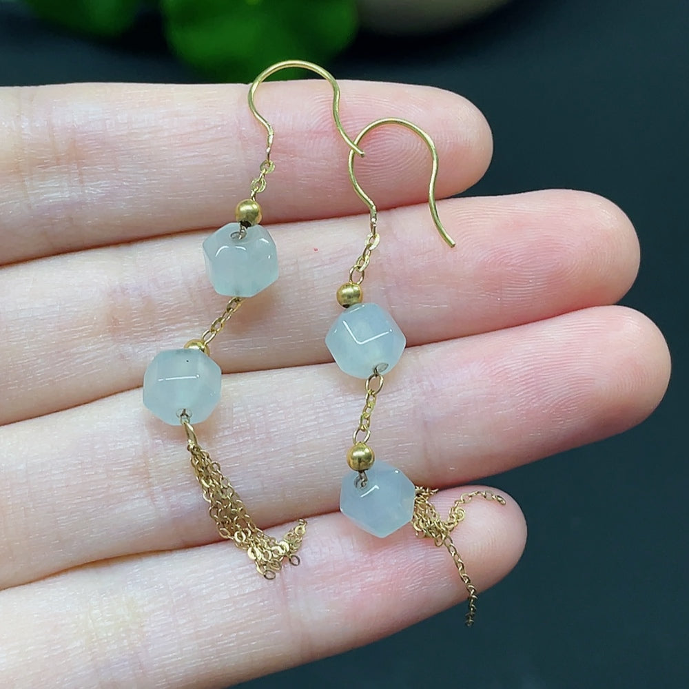 HKHQ jadeite bead inlaid earrings with 18k gold accents, featuring elegant jade beads, total weight approximately 3 grams.
