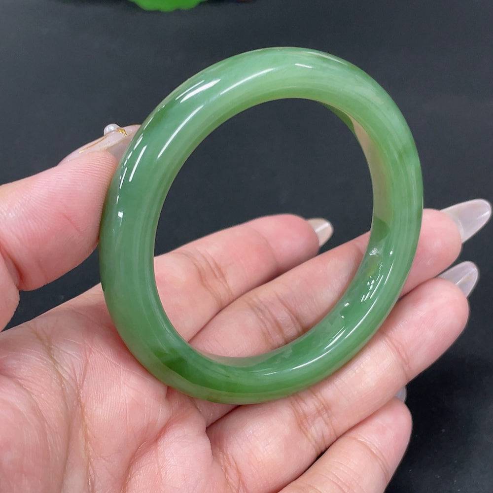 Hetian jade round bracelet by HUILIU HQ, size 53.2, weighing approximately 44.4g, showcasing smooth, polished jade beads.
