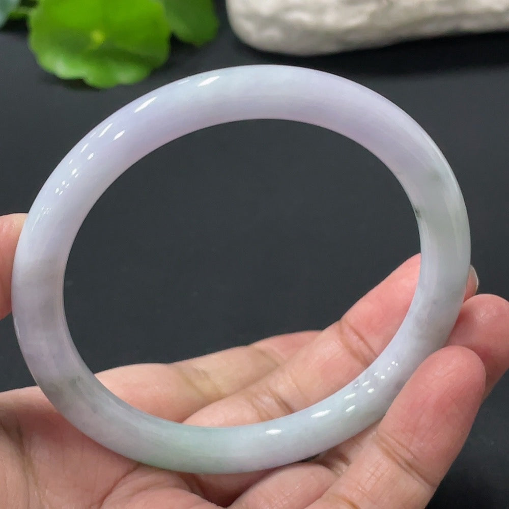 Jadeite Round Bangle Size 58.8 Total Weight Approx. 33.8g