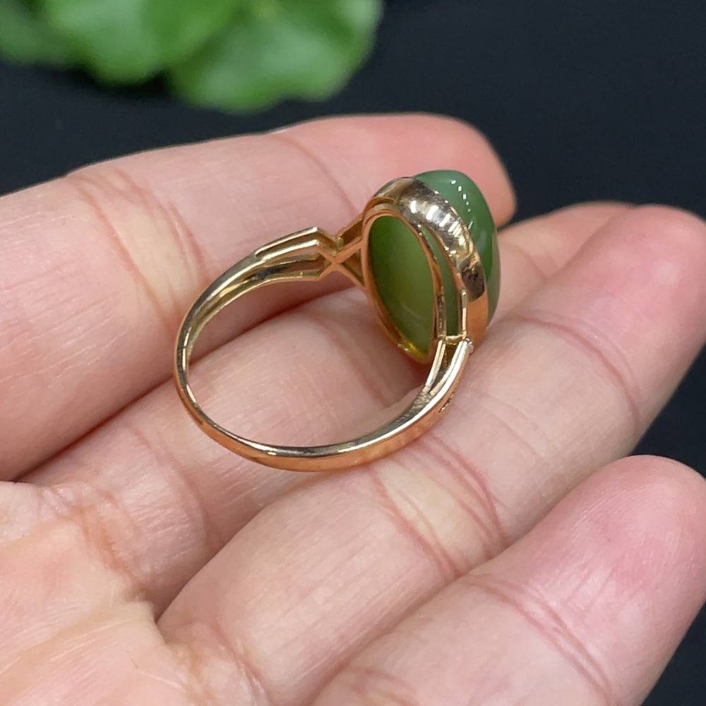 Huiliu HQ Hetian Jade Jasper inlaid ring with diamond accents, featuring intricate craftsmanship and polished jade stone.