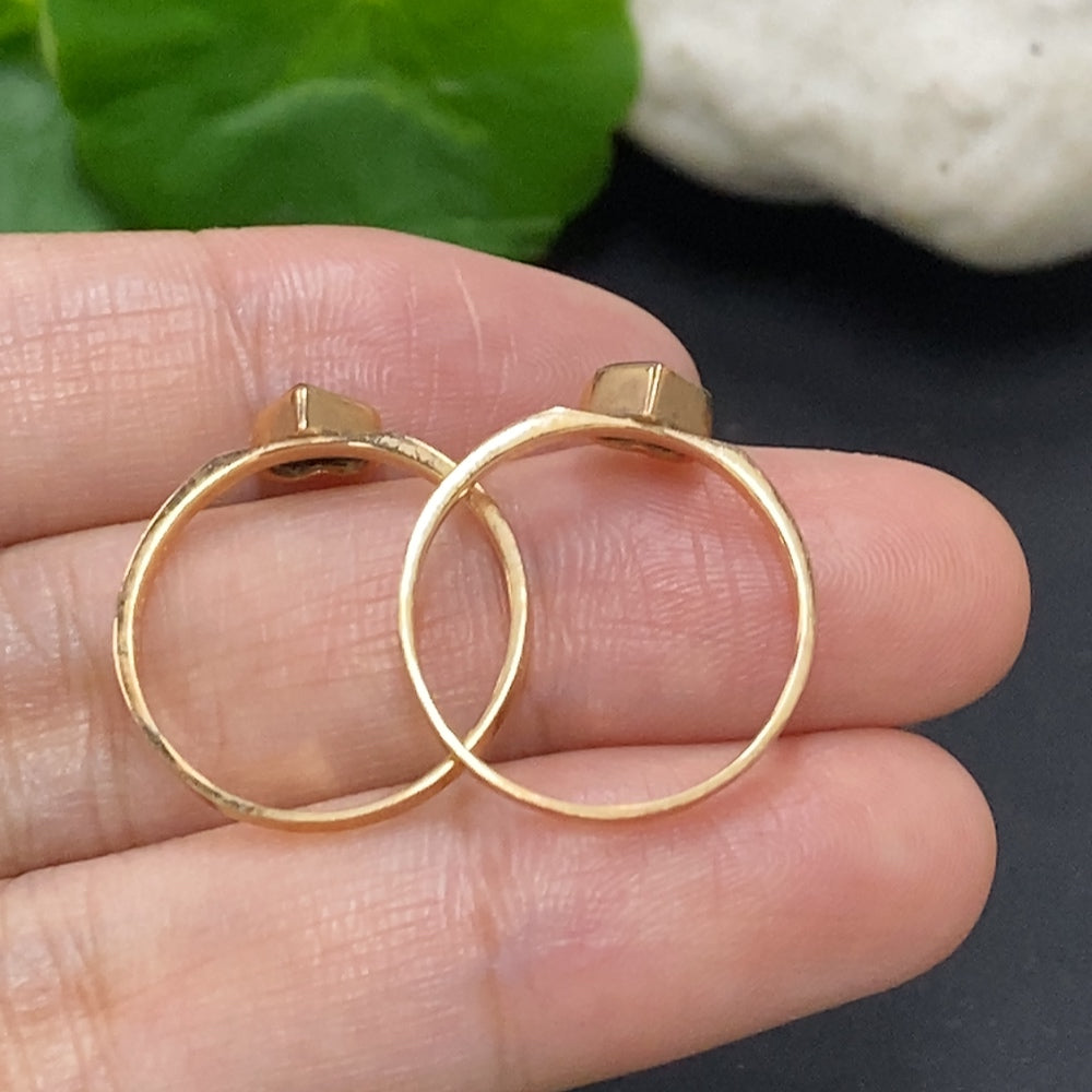 Set of 8 HKHQ gold jewelry rings with jadeite inlay, size 13/14, totaling about 2.8g, no imprint, gold content Au75%.