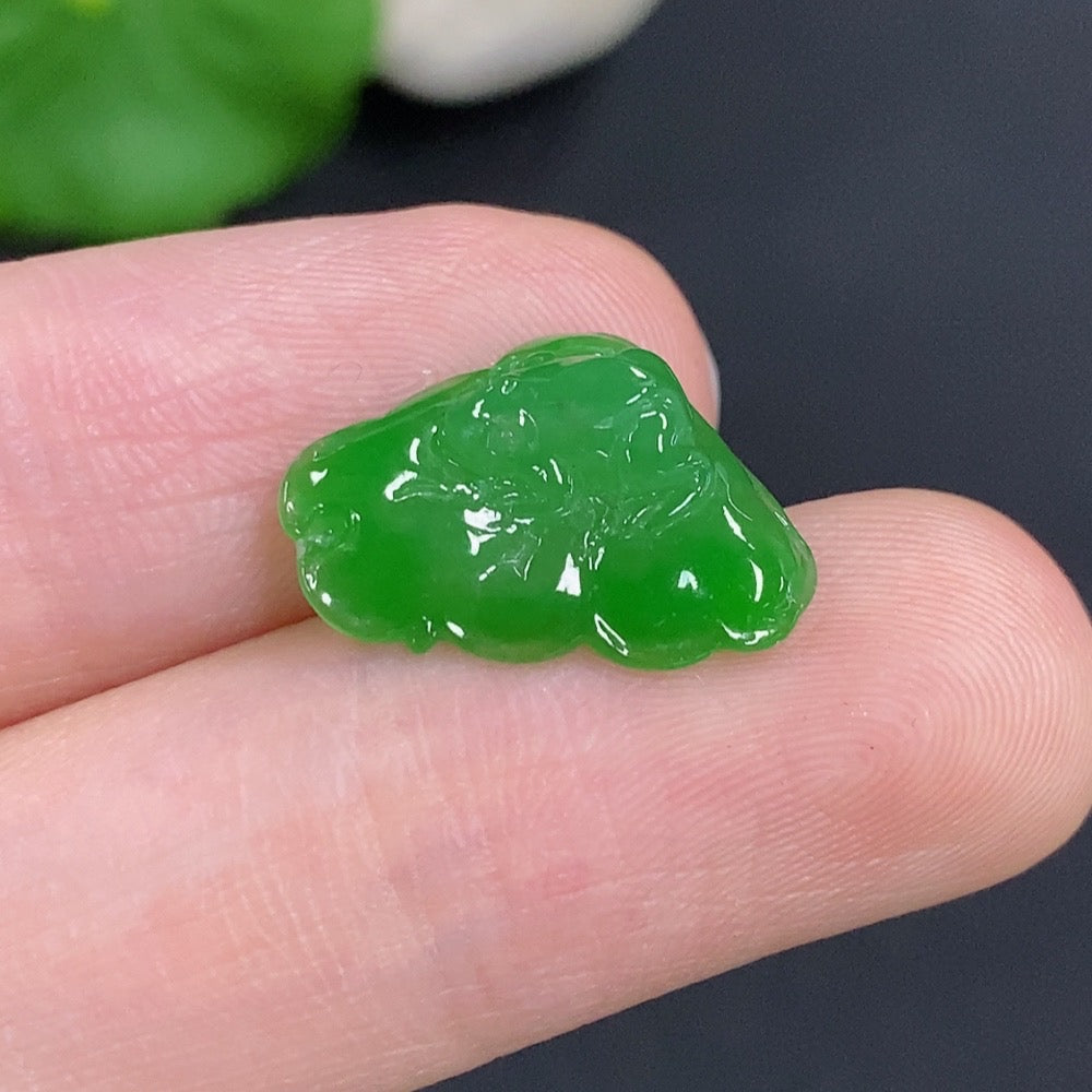 Jadeite Wealth-Bringing Frog Pendant, Total Weight Approximately 1g