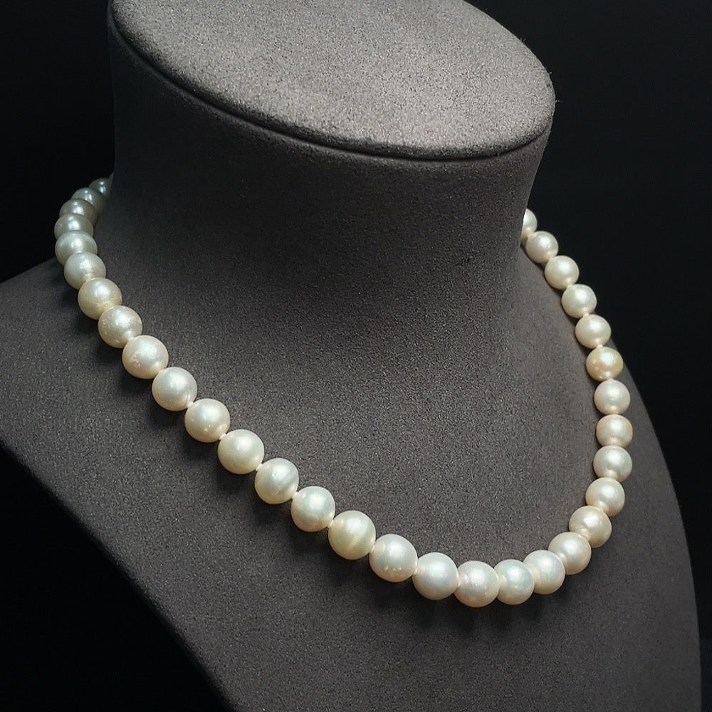 Seawater pearl necklace Non-gold Total weight about 53.18g Size about 9.5mm