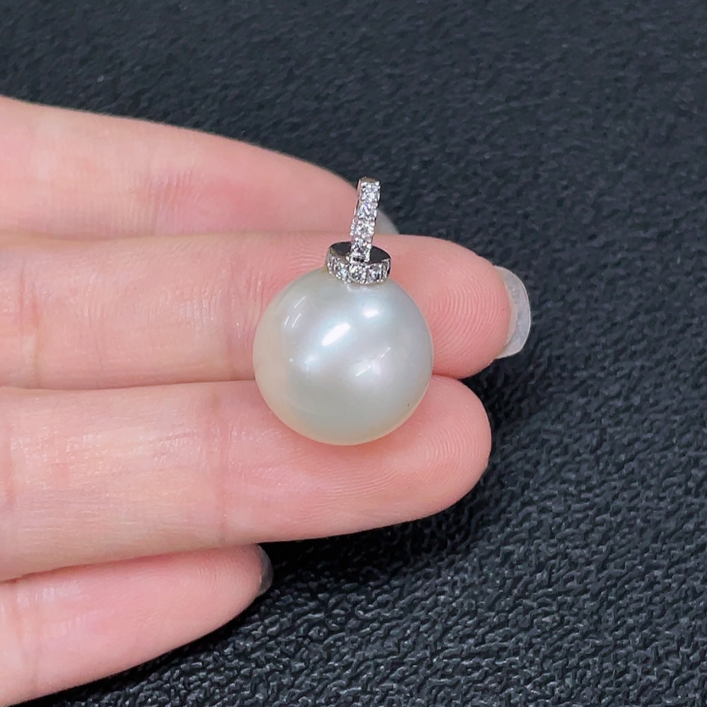 Seawater Pearl Pendant Non-Diamond 18K Gold Size