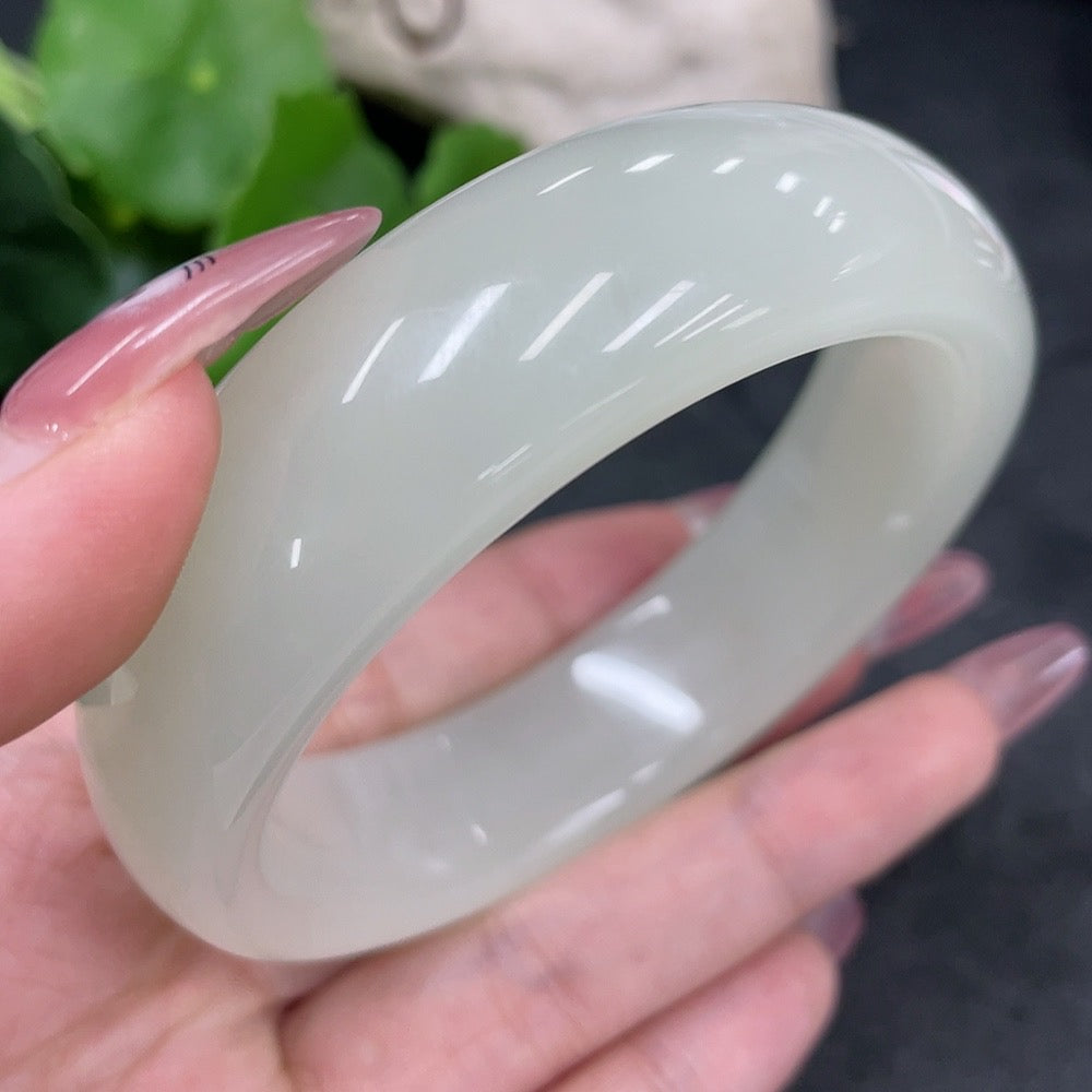Hetian Jade Round Bracelet Size 60.3 Total Weight Approx. 88.4g