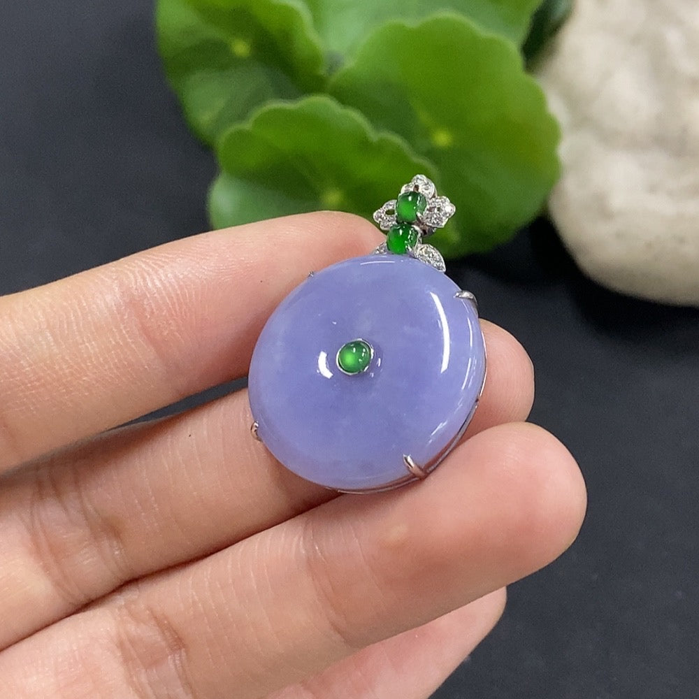 Jadeite Peace Knot Pendant in with Diamond Accents, . | Huiliu Certified