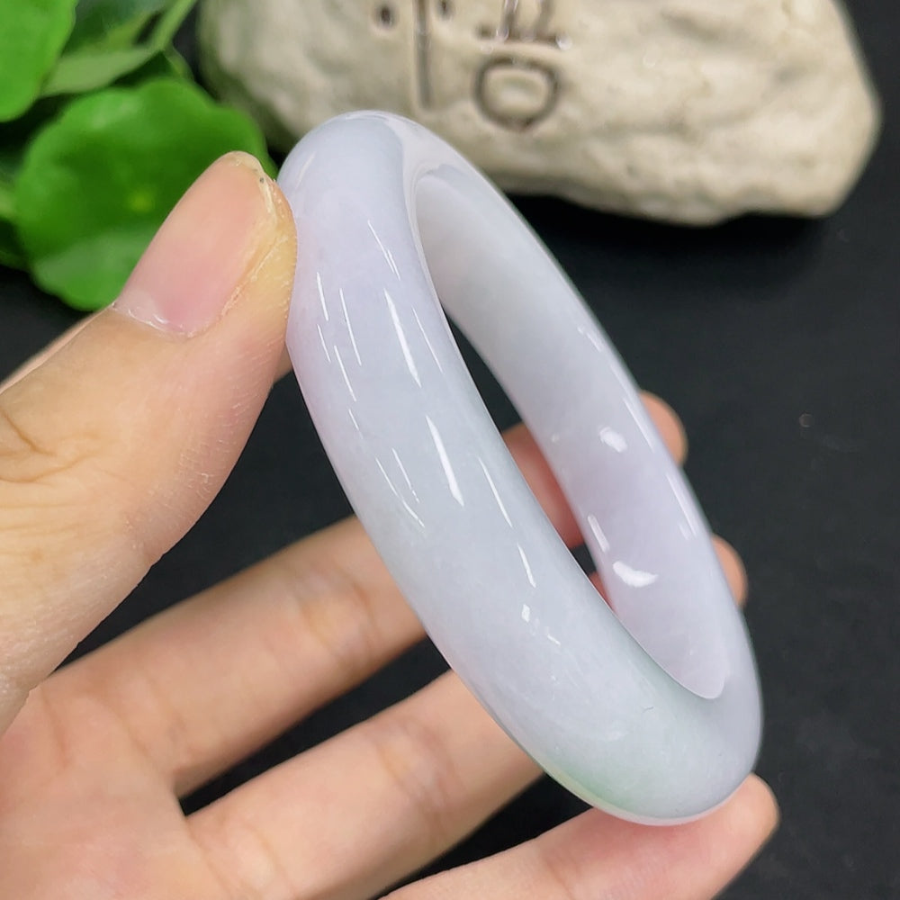 Jadeite Round Bangle