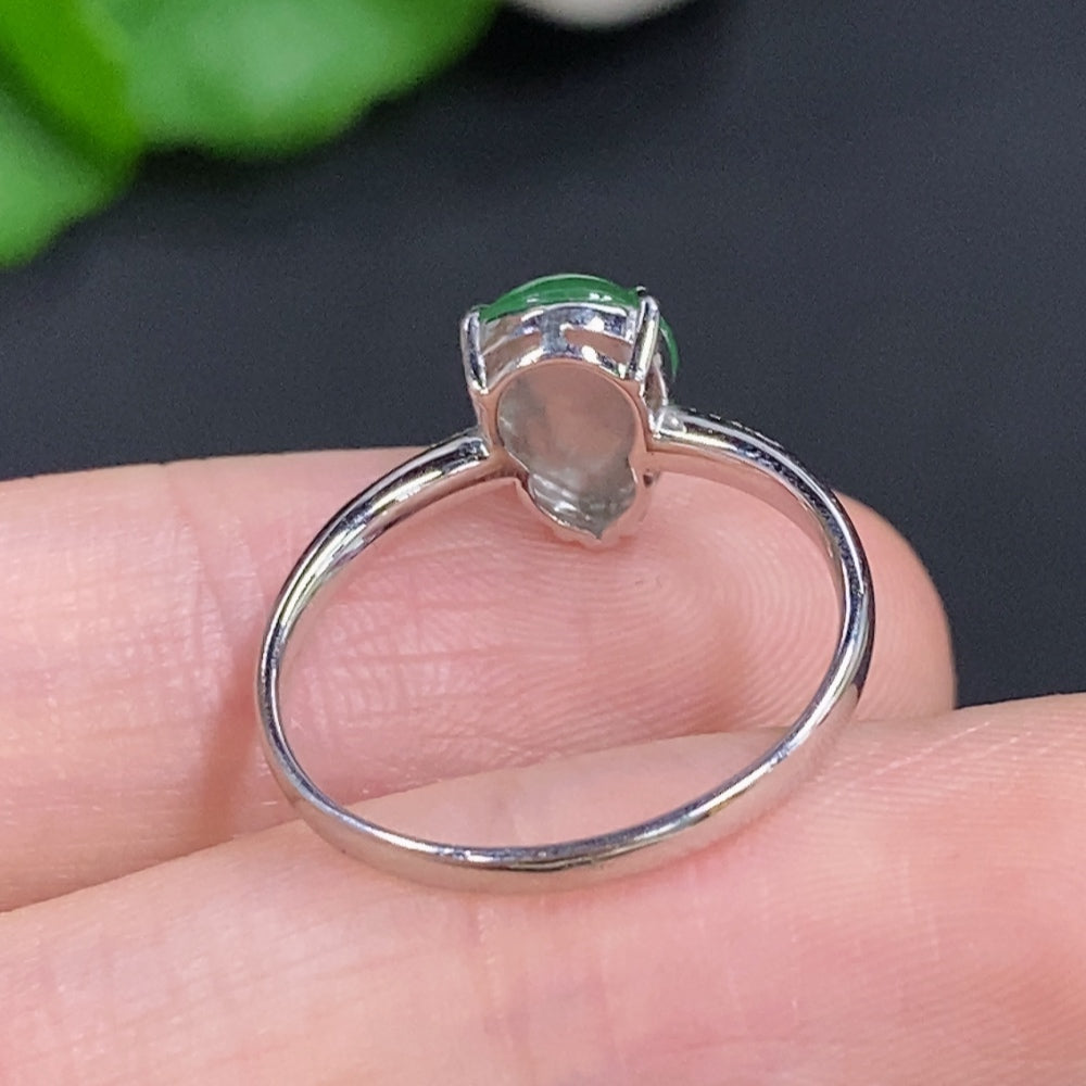 Jadeite gourd inlay ring by HKHQ with 18K gold band, diamond accents, size 13, weighing approximately 2g.