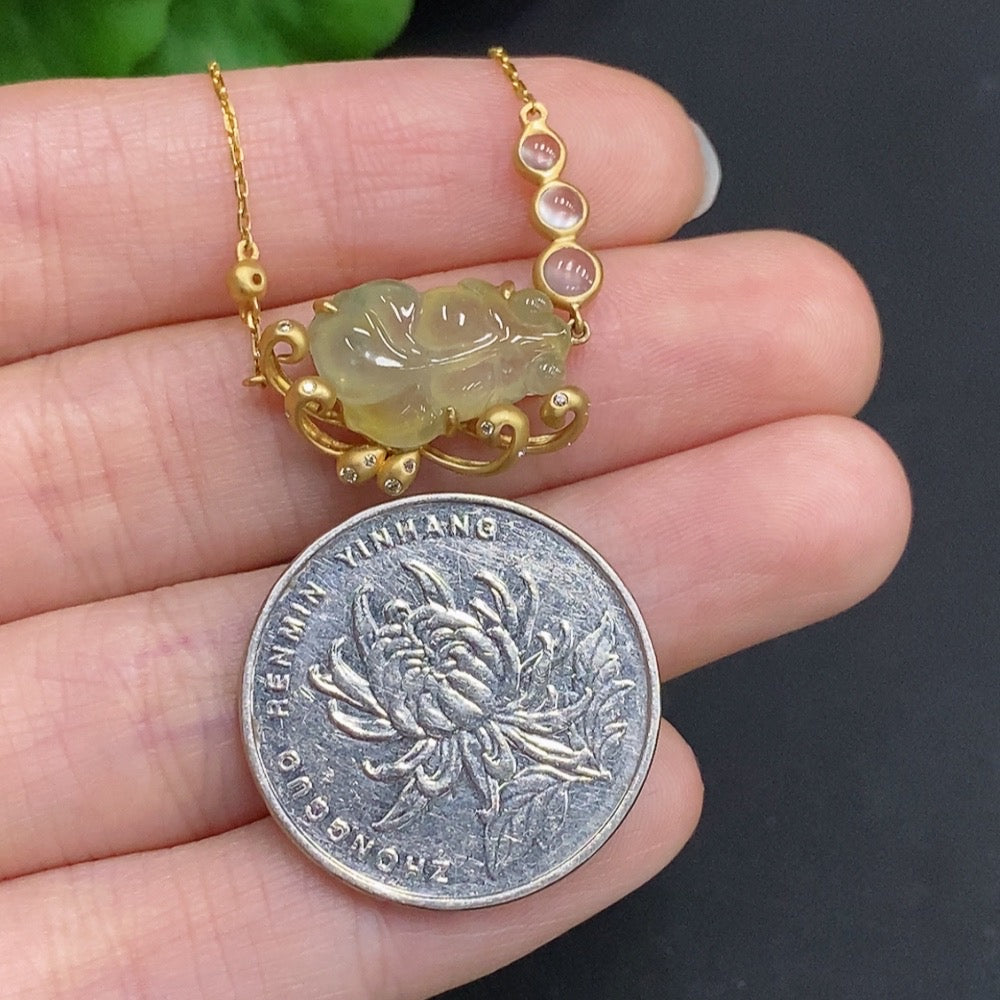 Jadeite Gold and Jade Full House Inlaid Pendant 18k Gold Total Weight Approx. 4.9g (Including Chain) with Diamond Accents