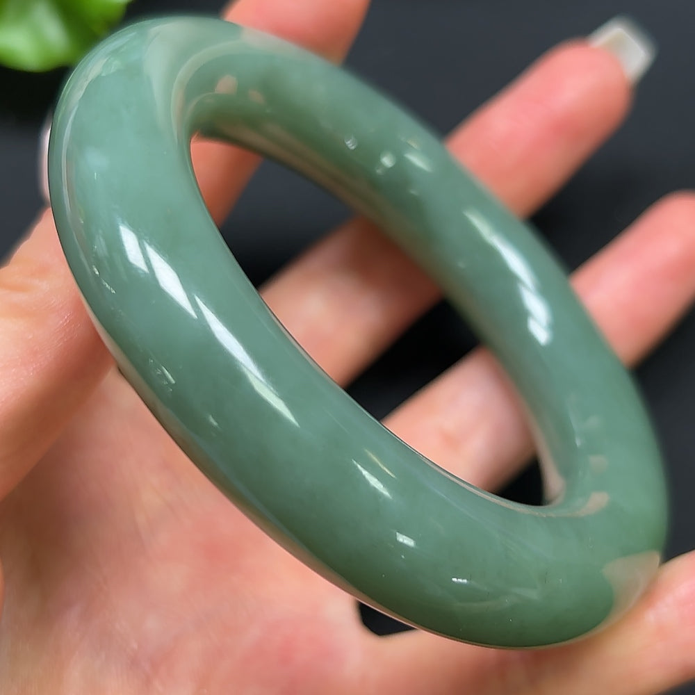 Hetian Jade Green Round Bangle
