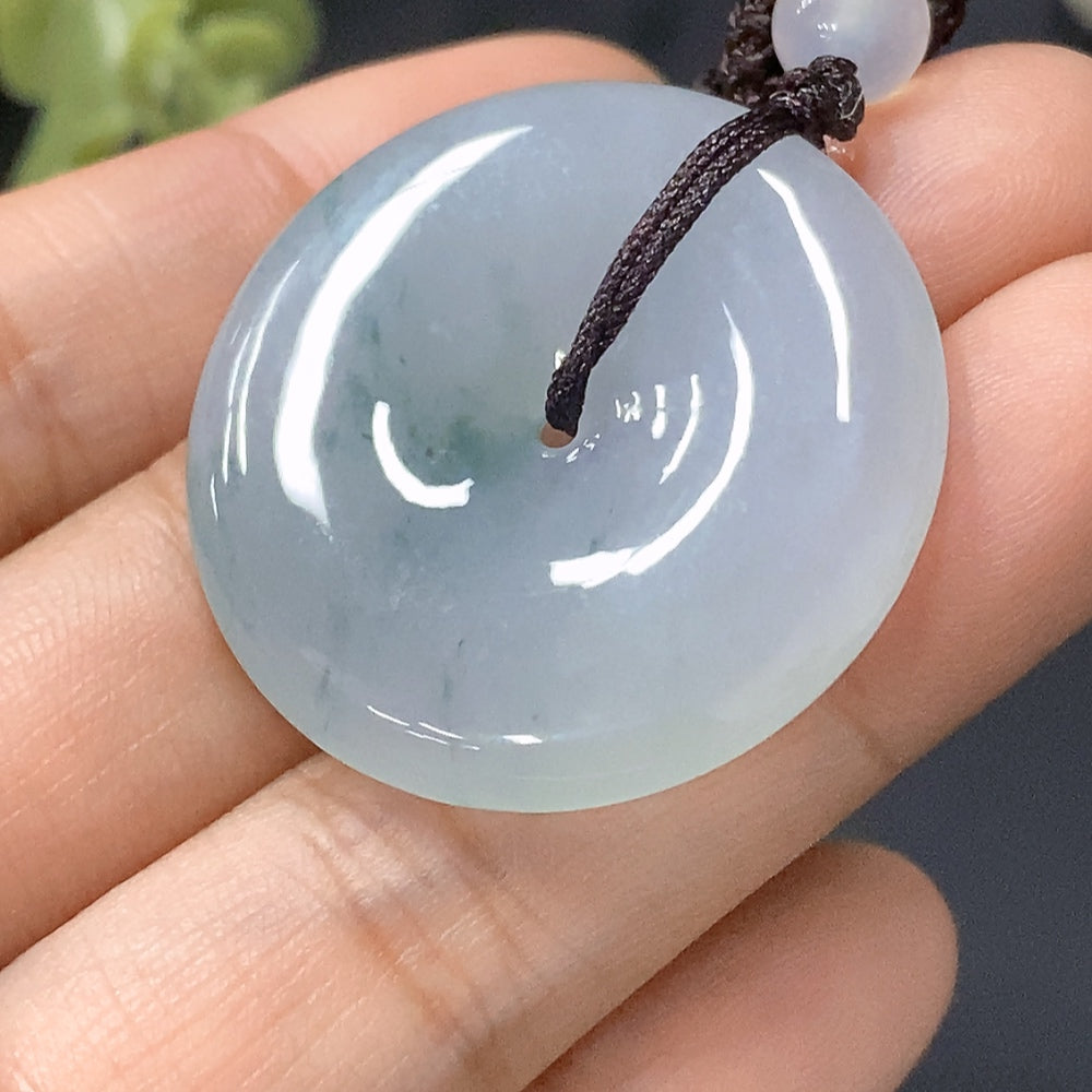 JadeitePeace Pendant, Total Weight: 14.068g