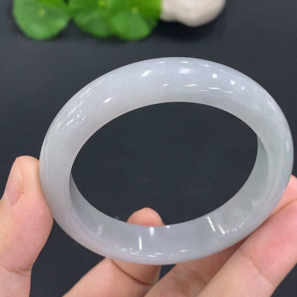 Jadeite Round Bracelet Size 51 Total Weight 48.724g