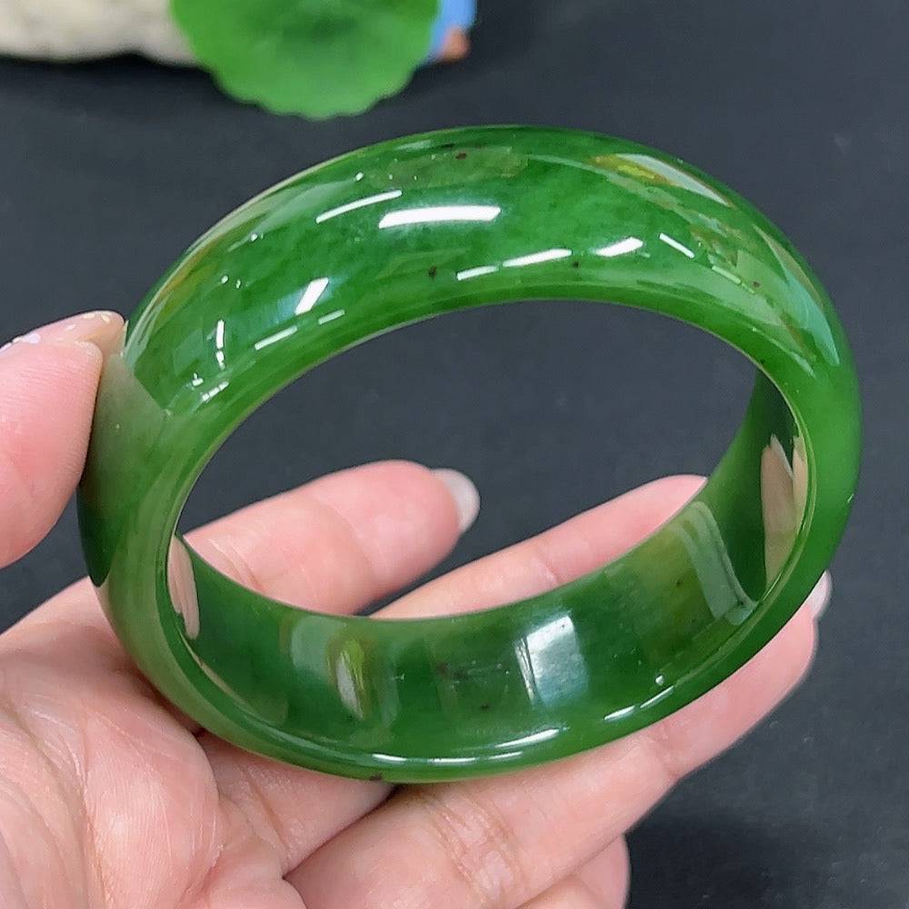Huiliu certified Hetian Jade Jasper round bracelet featuring smooth, polished jade beads in a natural, elegant design.
