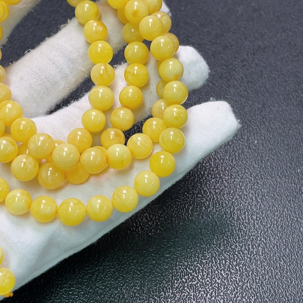 Amber Beeswax Bead Strand Total Weight Approx. 40.14g Size About 7.6mm
