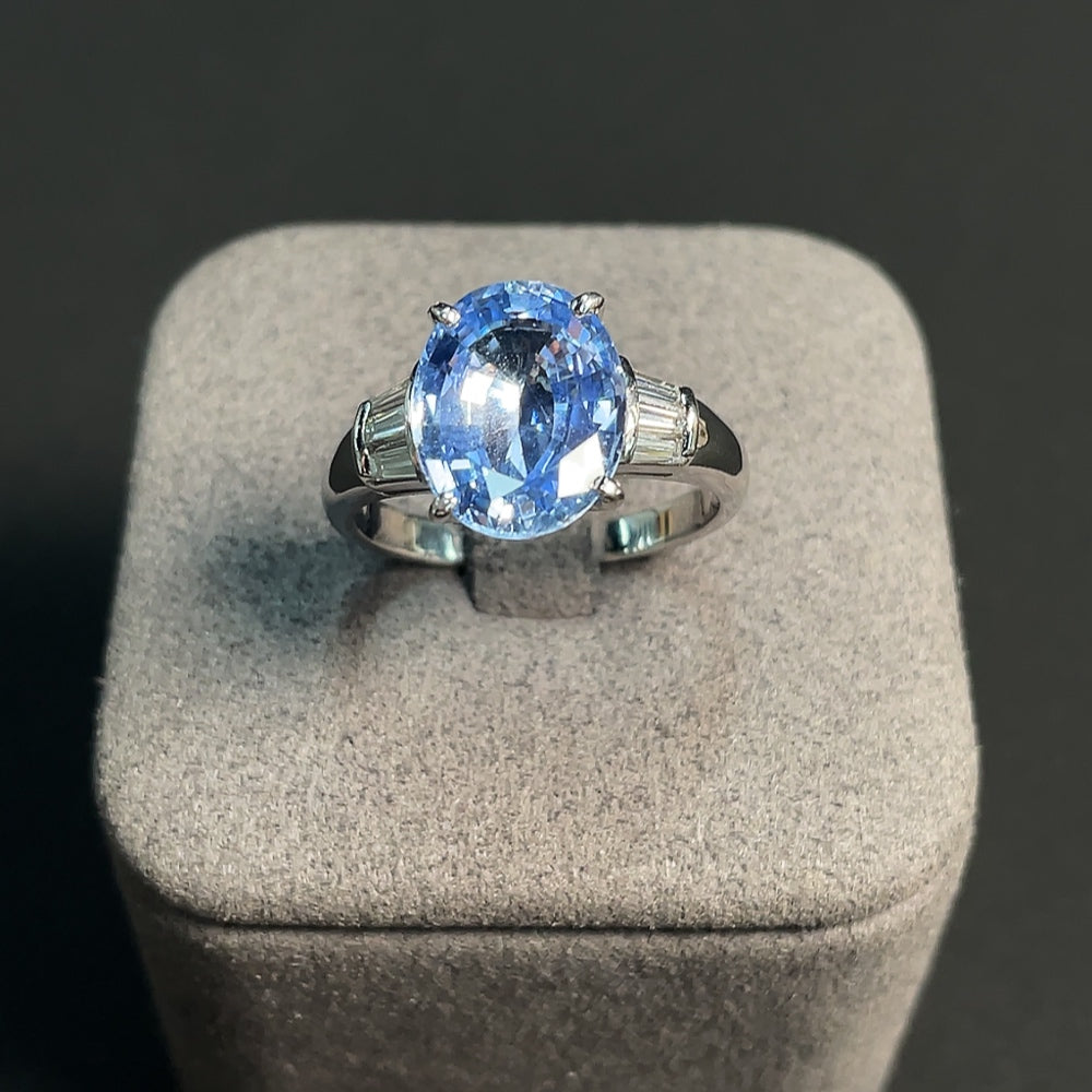 Sapphire ring Pt900 with diamonds, total weight about 8g, size 17, AIGS certificate: no heating, cornflower blue, origin Sri Lanka, Blue 5.41cts