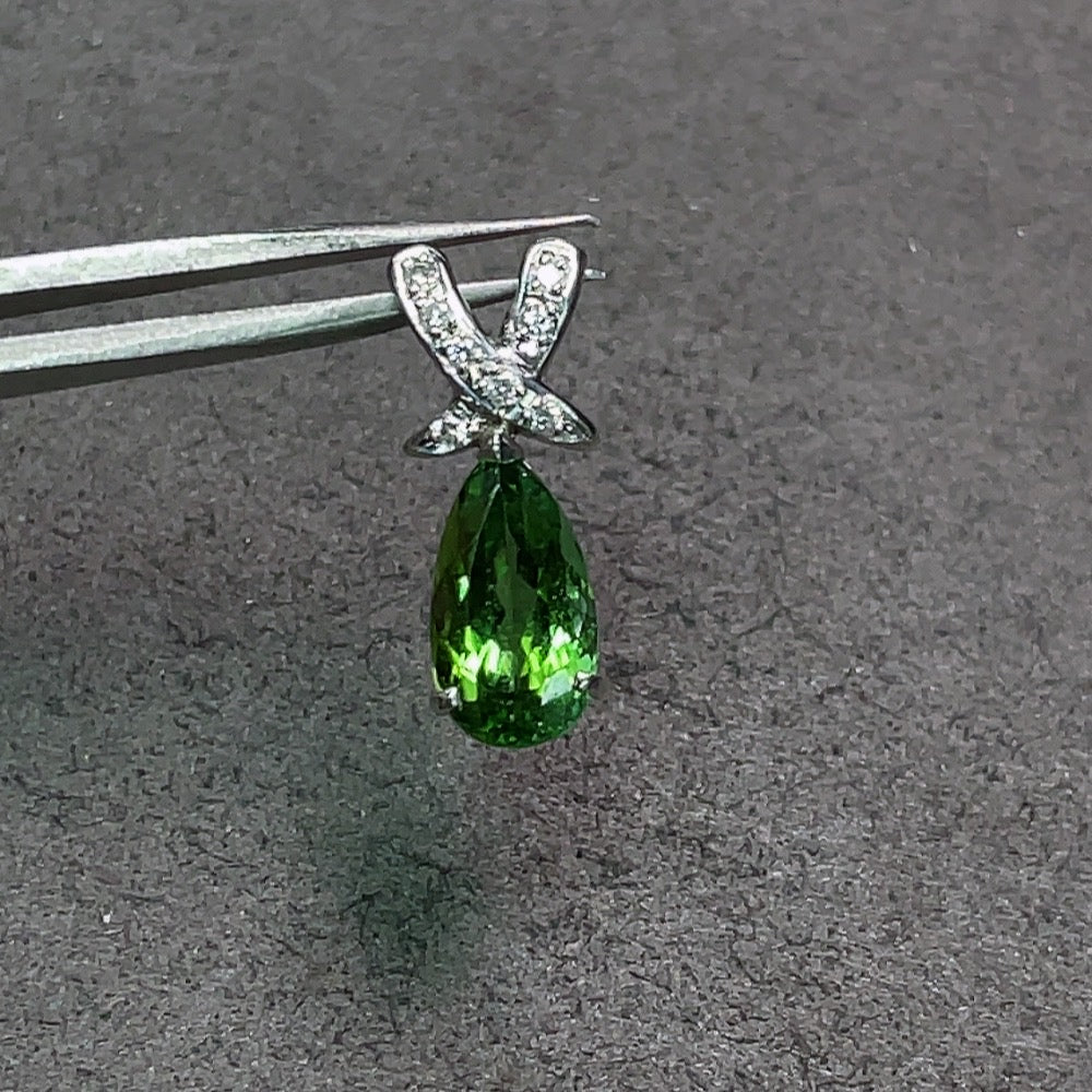 Tourmaline Pendant with Pt900 and Diamond Accents, Total Weight Approx. 2.39g, GIC Certificate: Lemon Color Vb Luster Vivid Yellowish Green 2.72ct (by Hallmark)