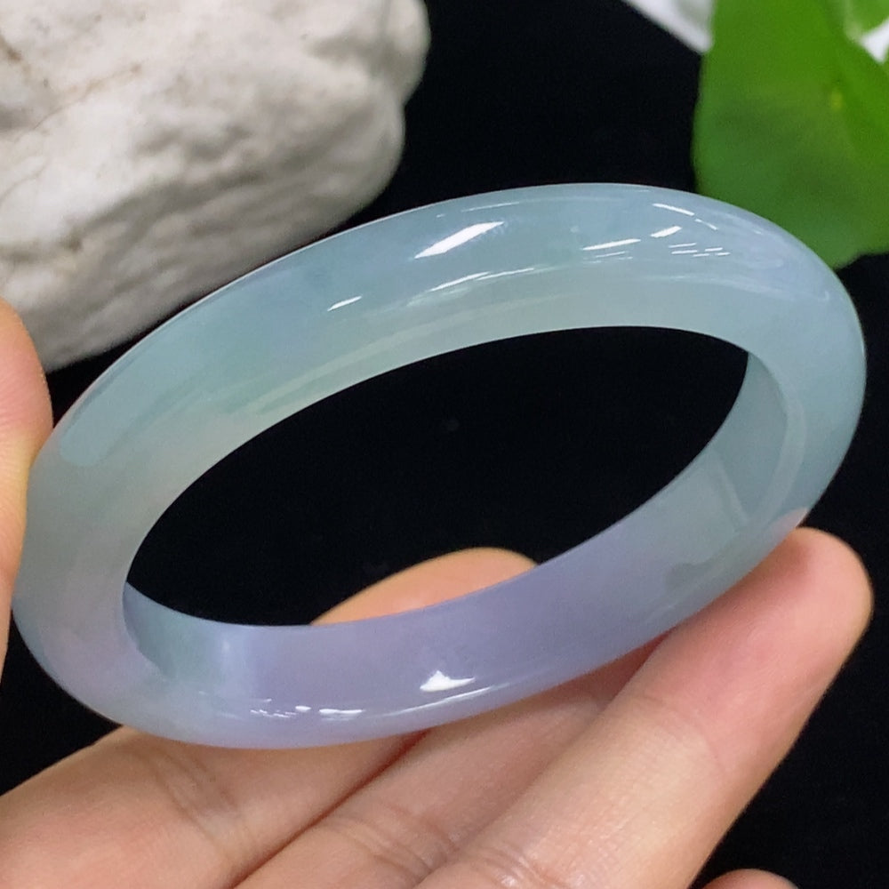 HKHQ jadeite oval bangle in size 53.2 with a weight of 38.2g, showcasing smooth, polished green jadeite bracelet design.