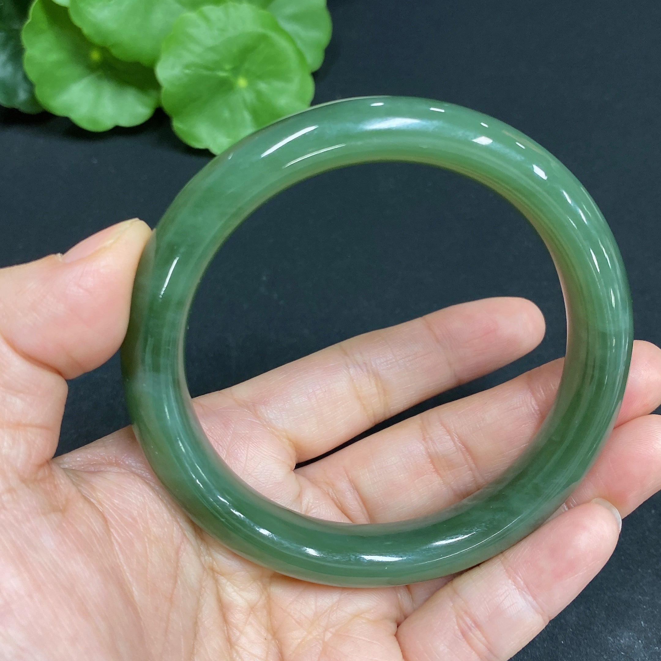 Hetian Jade Round Bracelet Size 59.1 Total Weight Approx. 54.4g