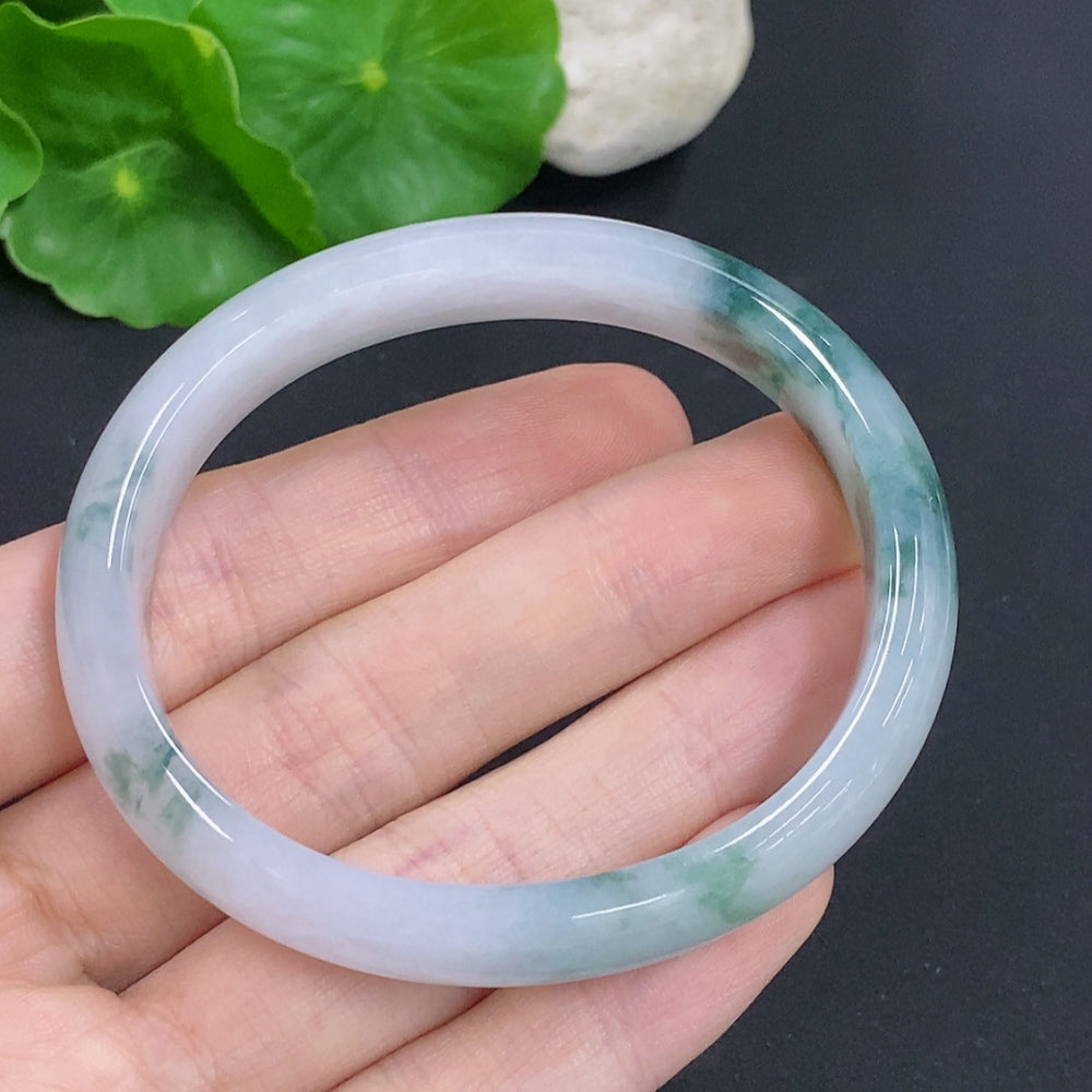HKHQ Jadeite Concubine Bracelet with carved jade links, size 55.5/47.5, weighing approximately 38g, showcasing intricate jade craftsmanship.
