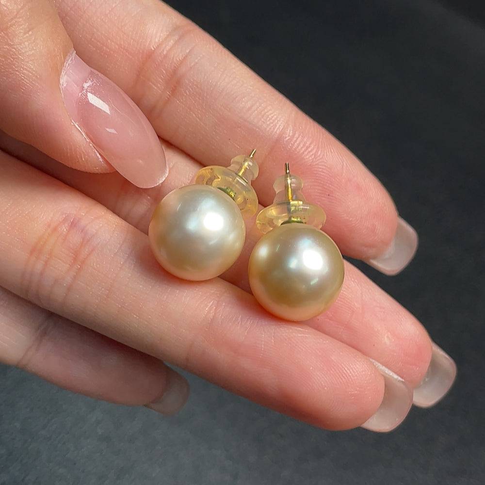 HUILIU HQ seawater pearl earrings with 18K gold settings, 12.8mm pearls, weighing 6.47g, featuring natural, undetermined color origin