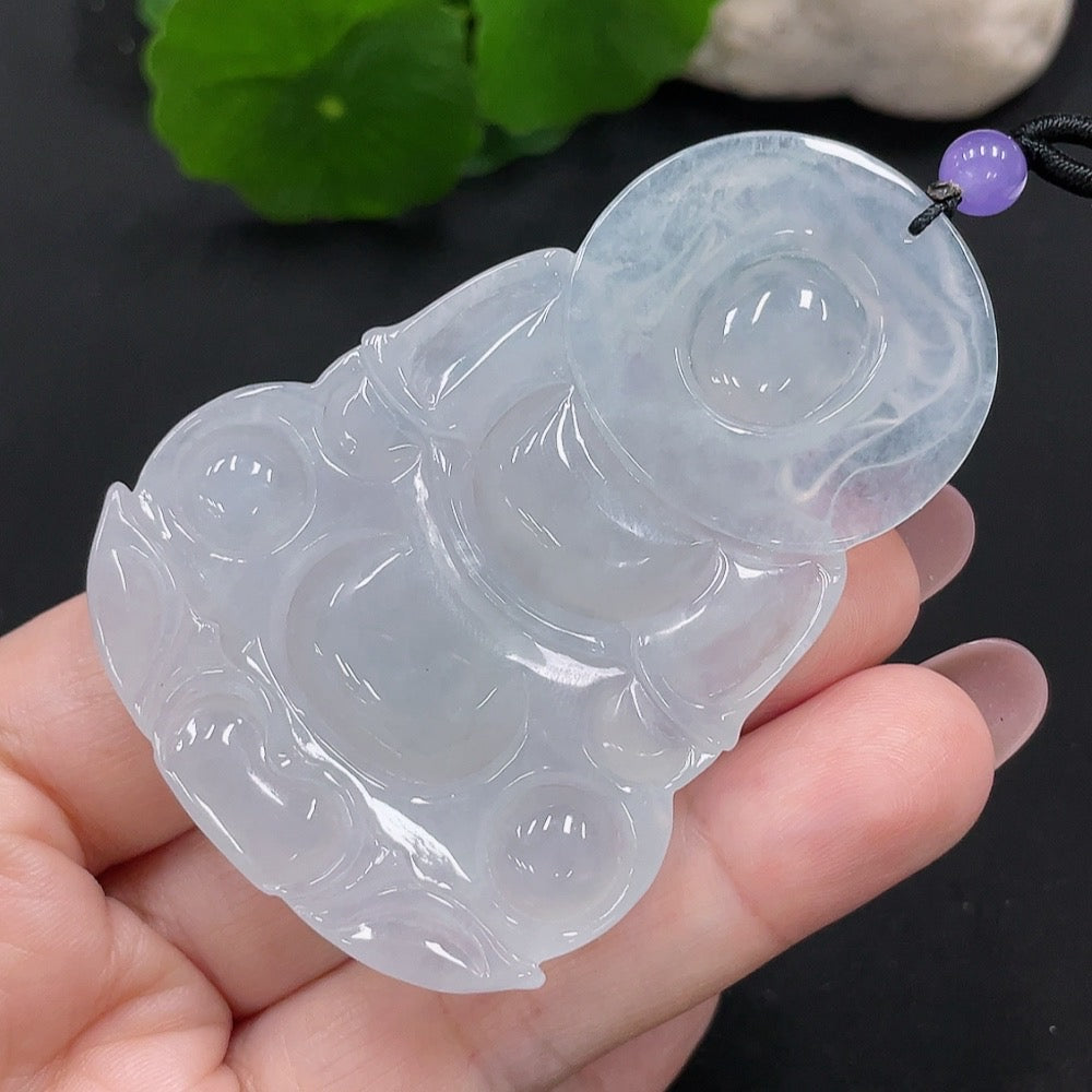 Jadeite Guanyin Pendant, total weight approx. 36.9g (accompanying beads non-grade A)