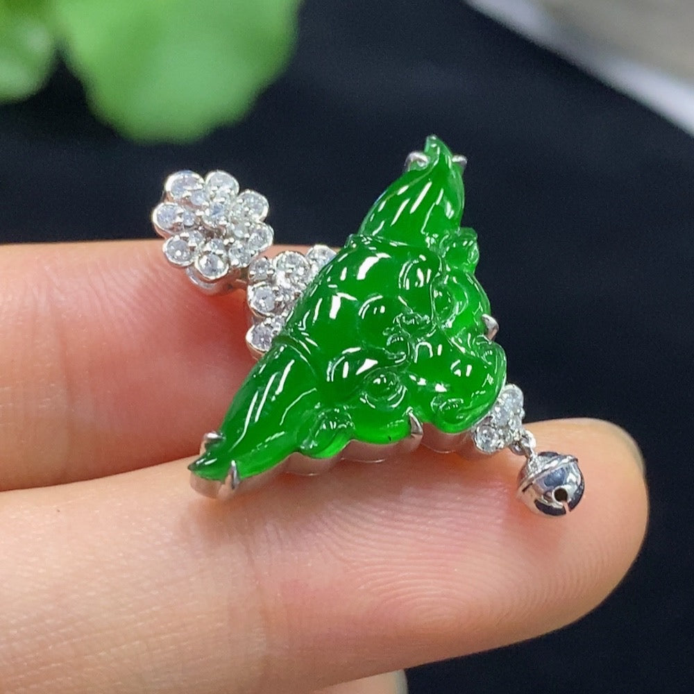 Jadeite Pendant Set in with Diamond Accents, Approximately | Huiliu Certified