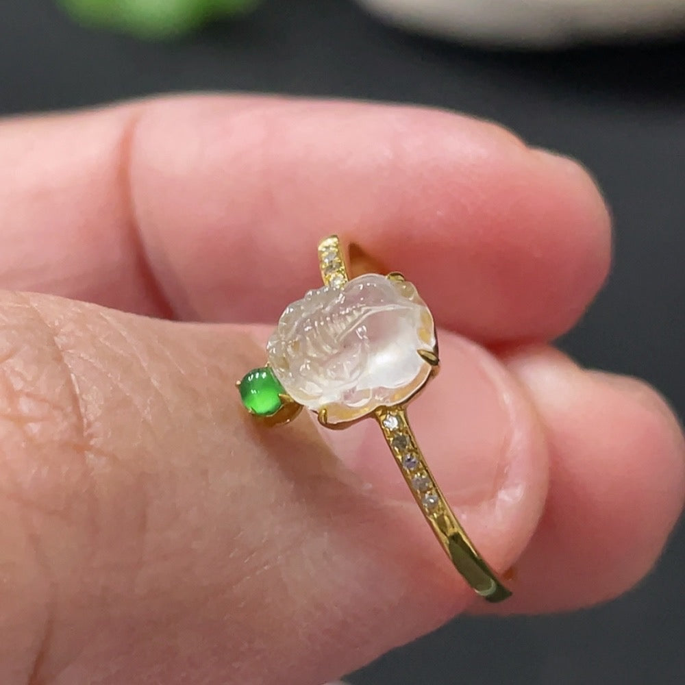 Jadeite cabochon solitaire ring with 18K gold setting, accented with diamonds, size 13, from HUILIU HQ.