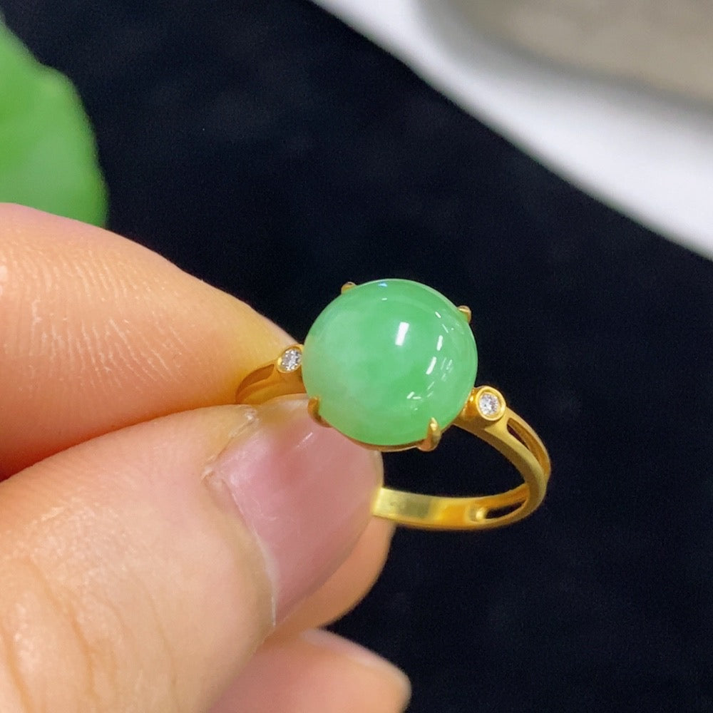 Jadeite Cabochon Ring in 18k Gold, Size 14, Total Weight Approx. 1.93g