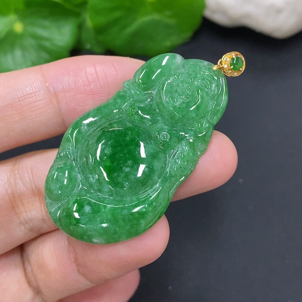 Jadeite Buddha pendant with 18K gold clasp, weight approx. 12g, showcasing a detailed jade Buddha figure on a jewelry chain.