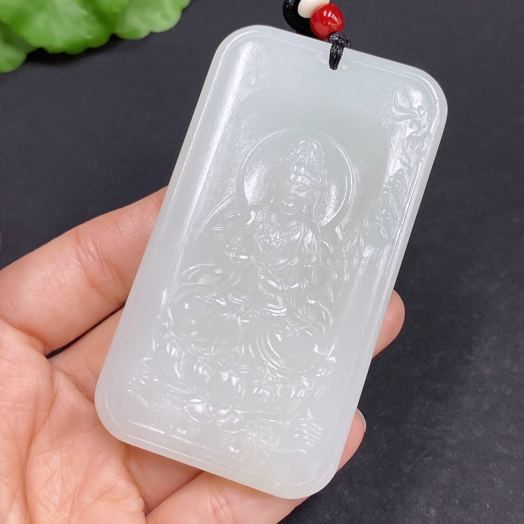 Hetian Jade Pendant Guanyin Total Weight (including rope) 87.1g