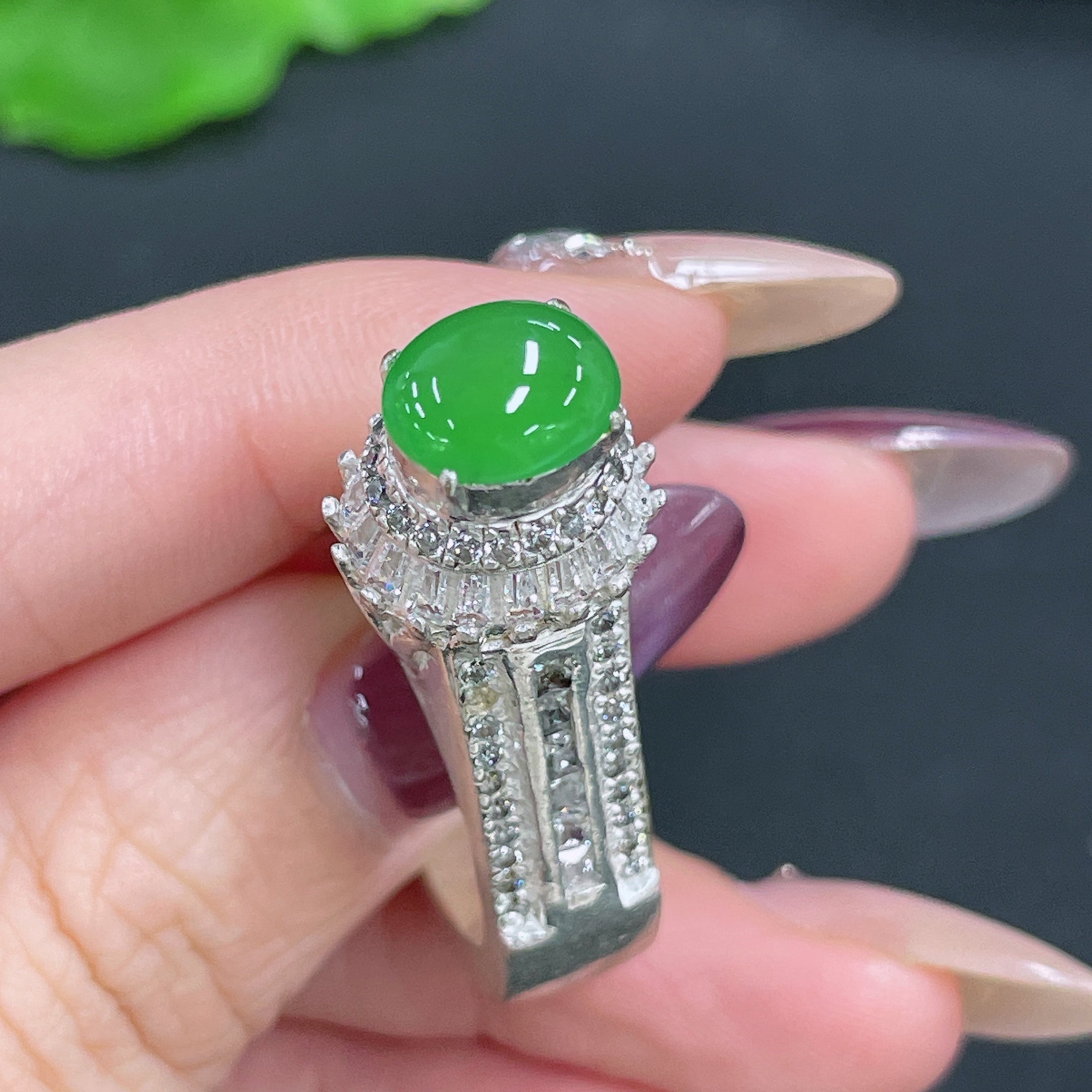 Jadeite cabochon Total weight about 18.3g (Not inlaid with gold)
