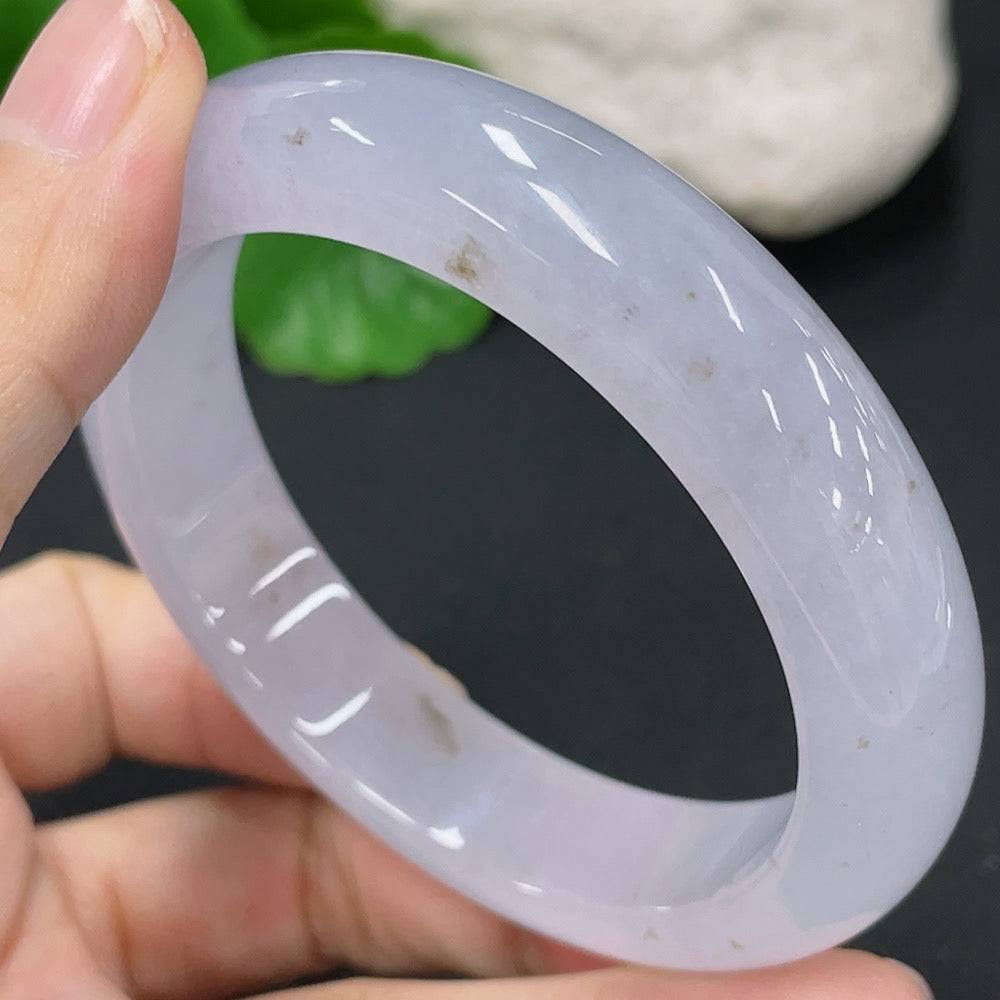Huiliu Certified Jadeite round bracelet featuring smooth, polished jade beads on a stretchy cord.