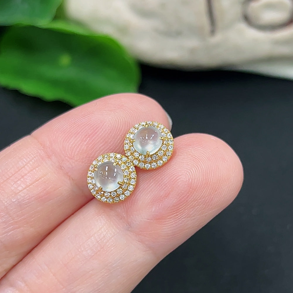 HKHQ Jadeite earrings pair with diamond accents, 18K gold, no imprint, showcasing elegant jewelry with a total weight of 1.1g.