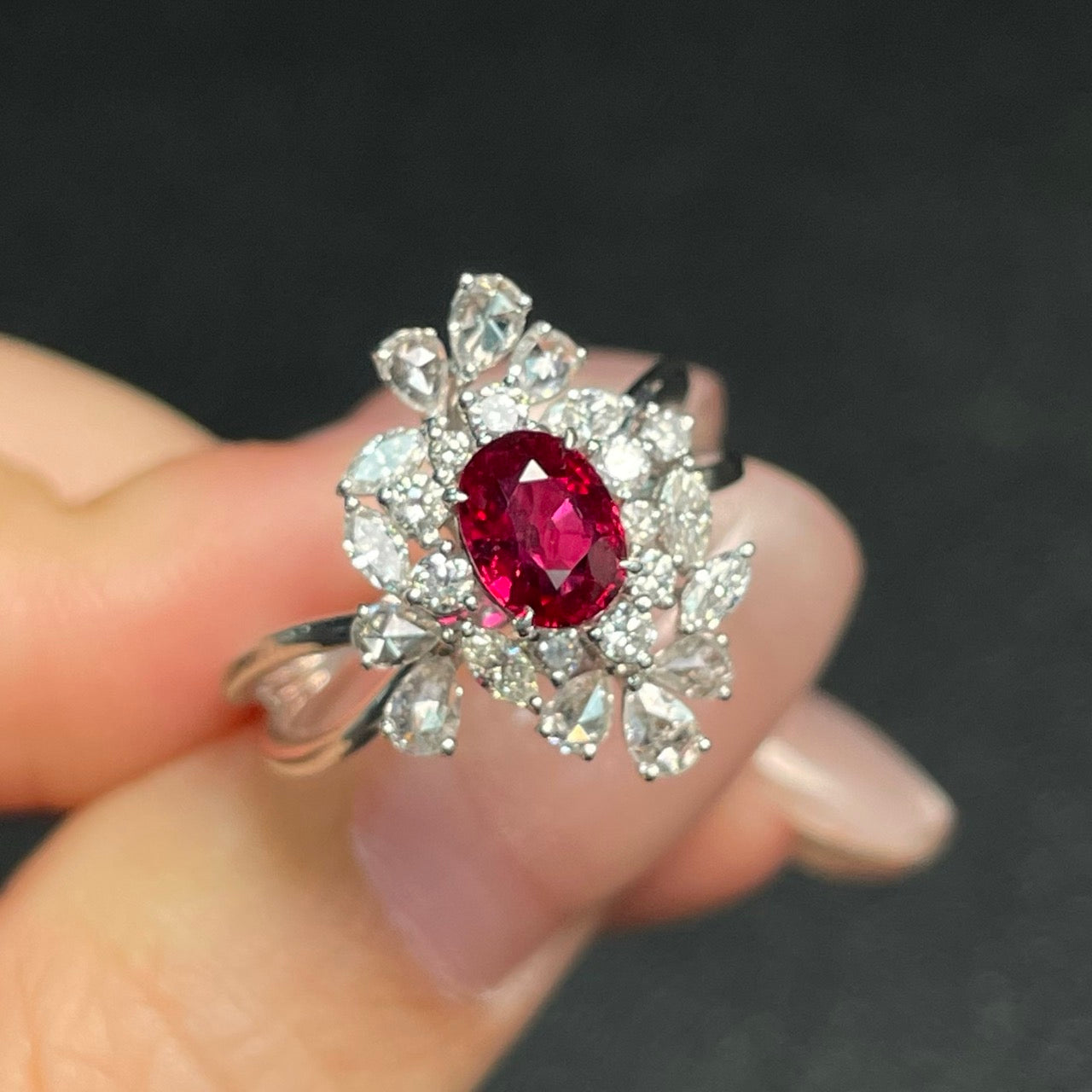 HUILIU HQ gemstone ruby ring set in 18K gold with diamond accents, size 14, unheated pigeon blood red ruby, 4.66g weight.
