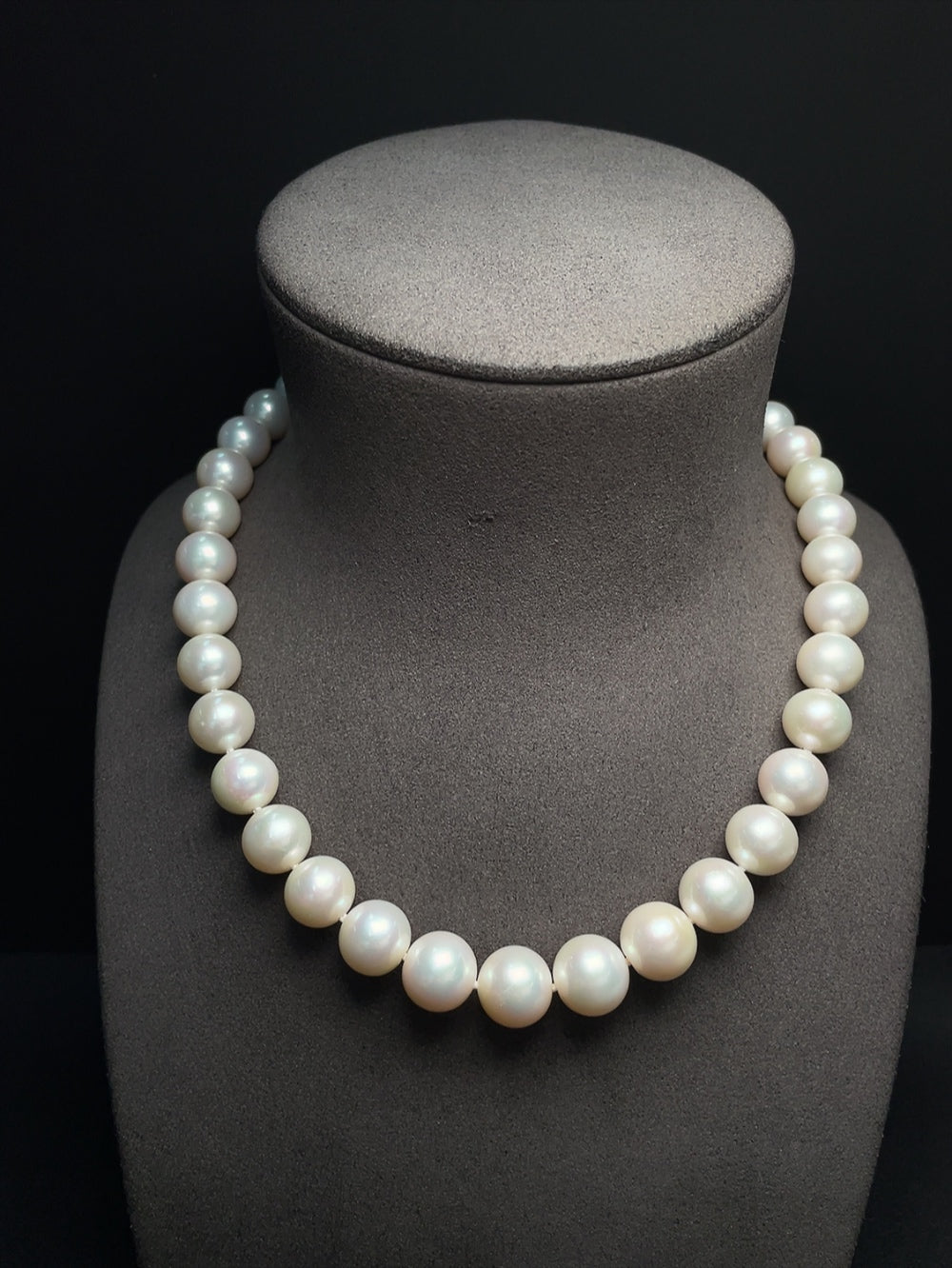 Pearl Necklace . -12.6mm | Huiliu Certified